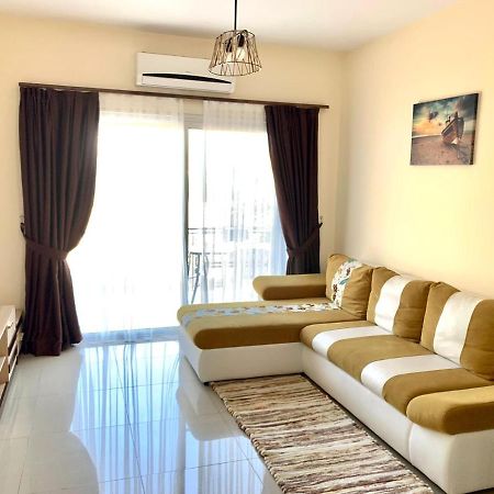 Amazing Two-Bedroom Apartment In Residence Lukomorye D1 With Private Garden Karavas  Exterior foto