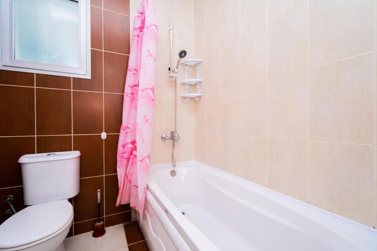 Amazing Two-Bedroom Apartment In Residence Lukomorye D1 With Private Garden Karavas  Exterior foto